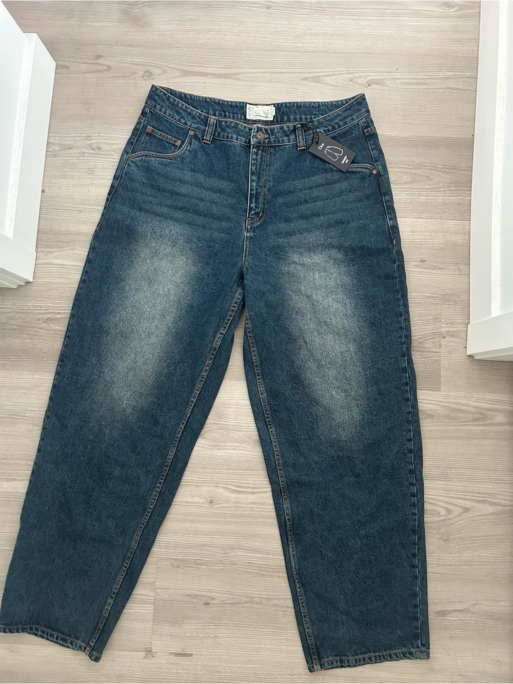 Relaxed Fit Men’s Jeans in Dark Blue Denim